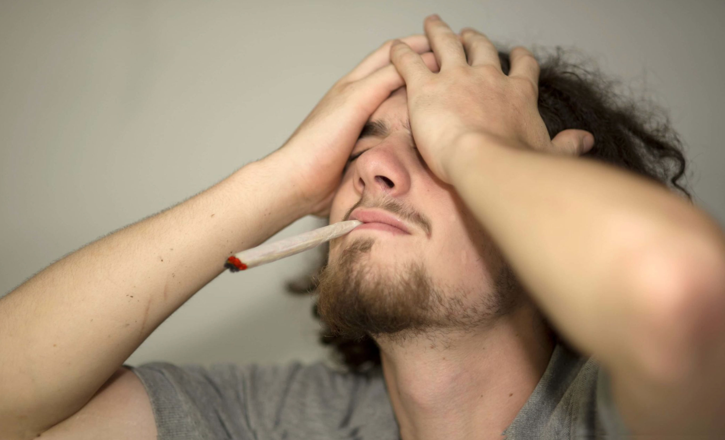 understanding marijuana addiction_f76cd188 bcc6 4124 b25c 715ca7a9e019